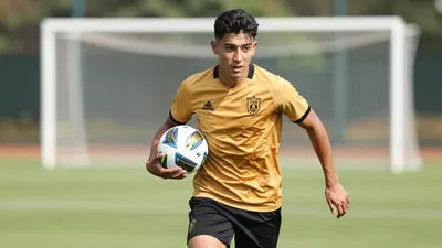 Newport County add Fulham midfielder Matt Dibley-Dias on a short-term loan, the club's 11th signing of the summer...